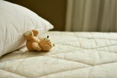 Odpowiedni materac do łóżka — zadbaj o swój kręgosłup